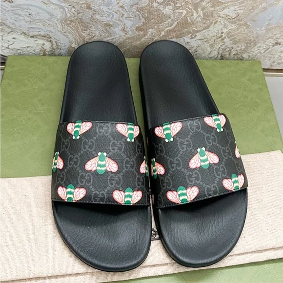 New! Gucci GG Supreme Bee Print Leather Slide - bibarnabloc.cat display picture 1